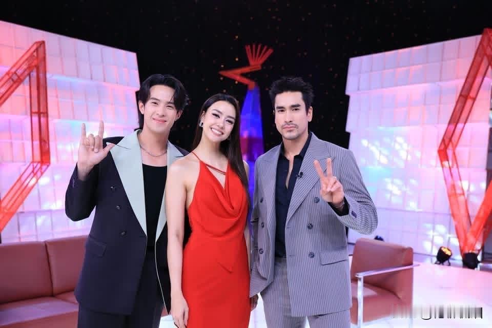 Nadech、Amanda、JamesMa等一起参加新剧《สองหัวใจ/两