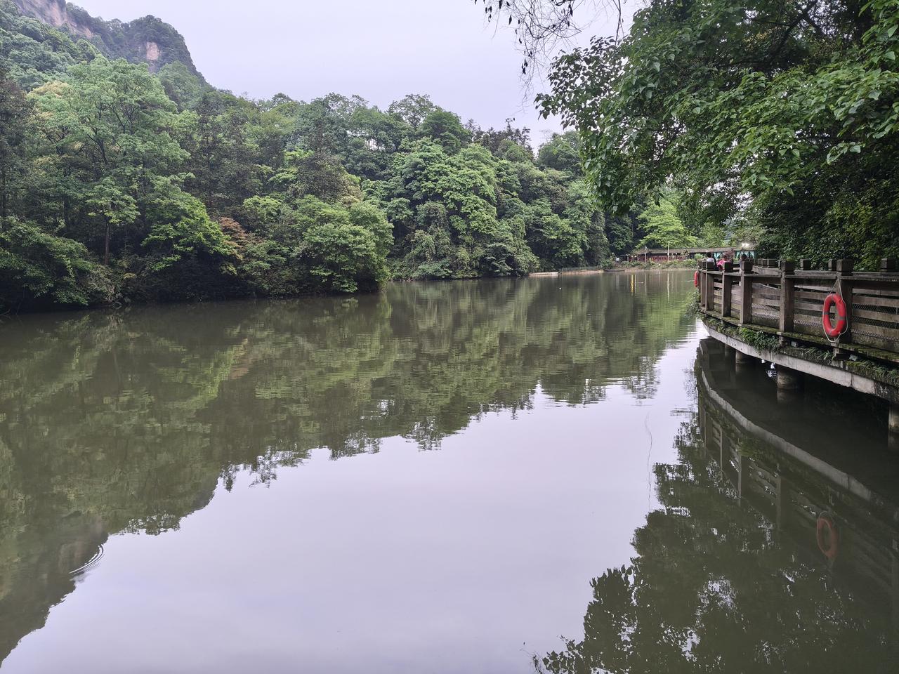 你有没有一个人，不联系，却想念了很久很久你有没有一个人，不联系，却想念了