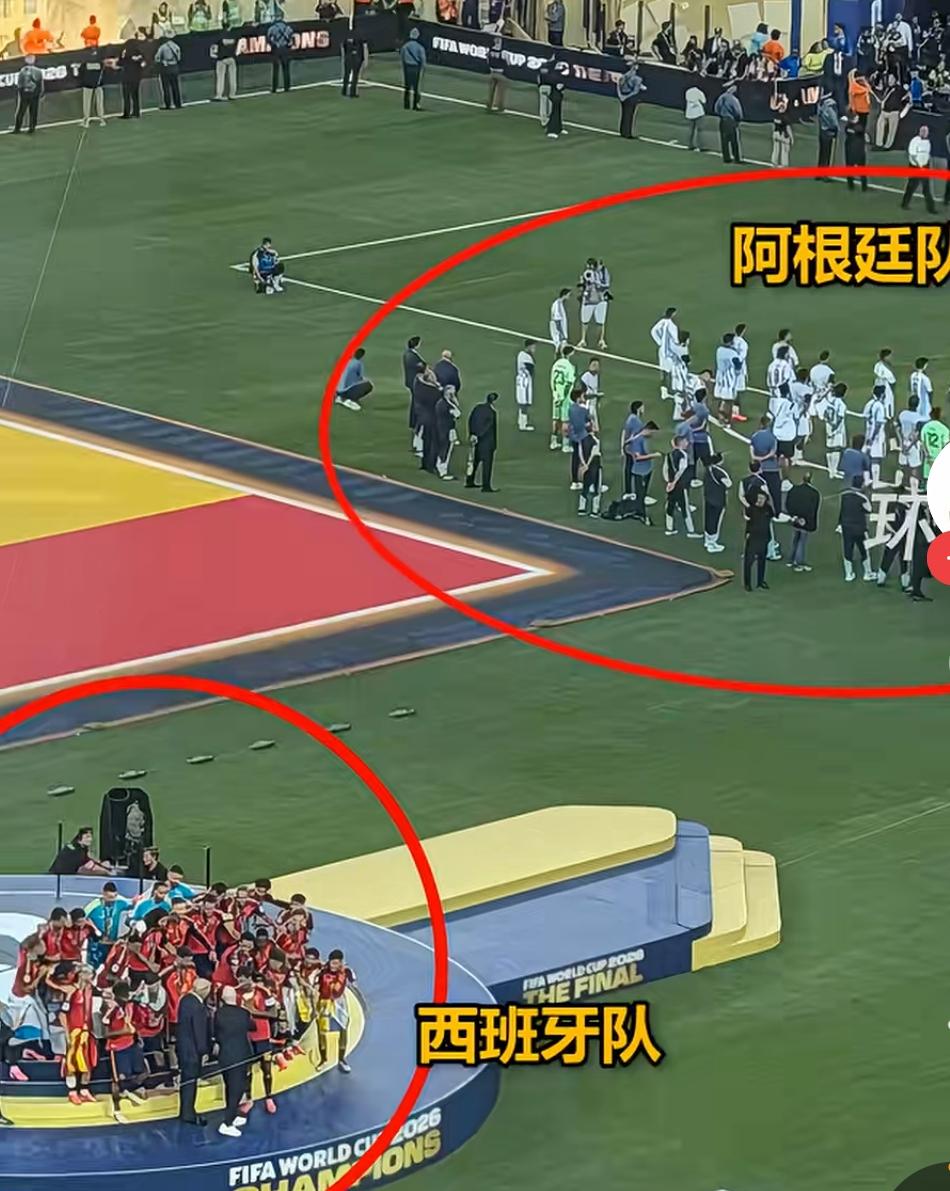 输不起，也玩不起。阿根廷人像极了那些带孩子去游乐场，却玩不起的低素质家长。输