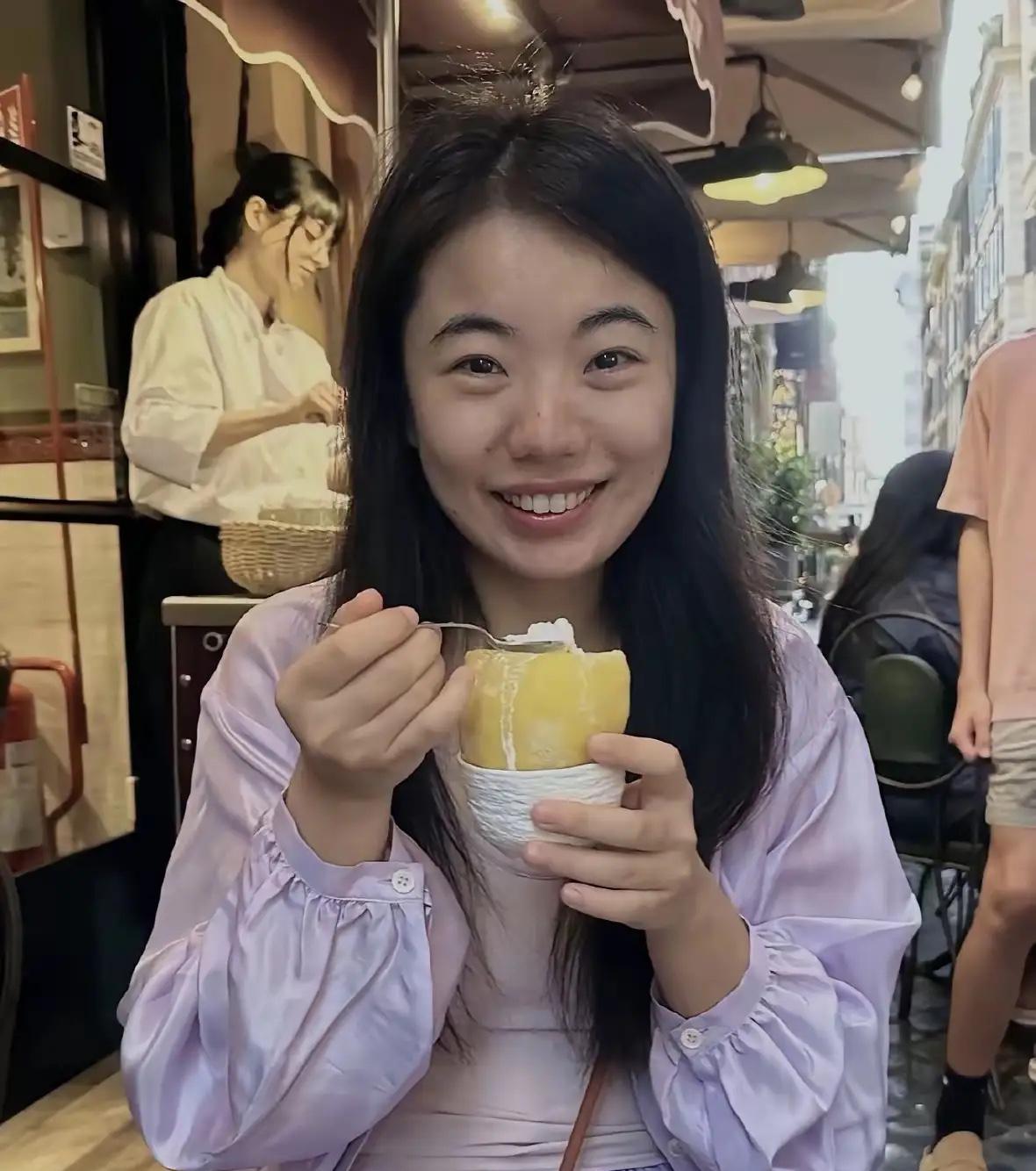 人大认定蒋方舟没抄袭、没学术不端，但汤家凤老师的一句话，把她给钉在了XX柱