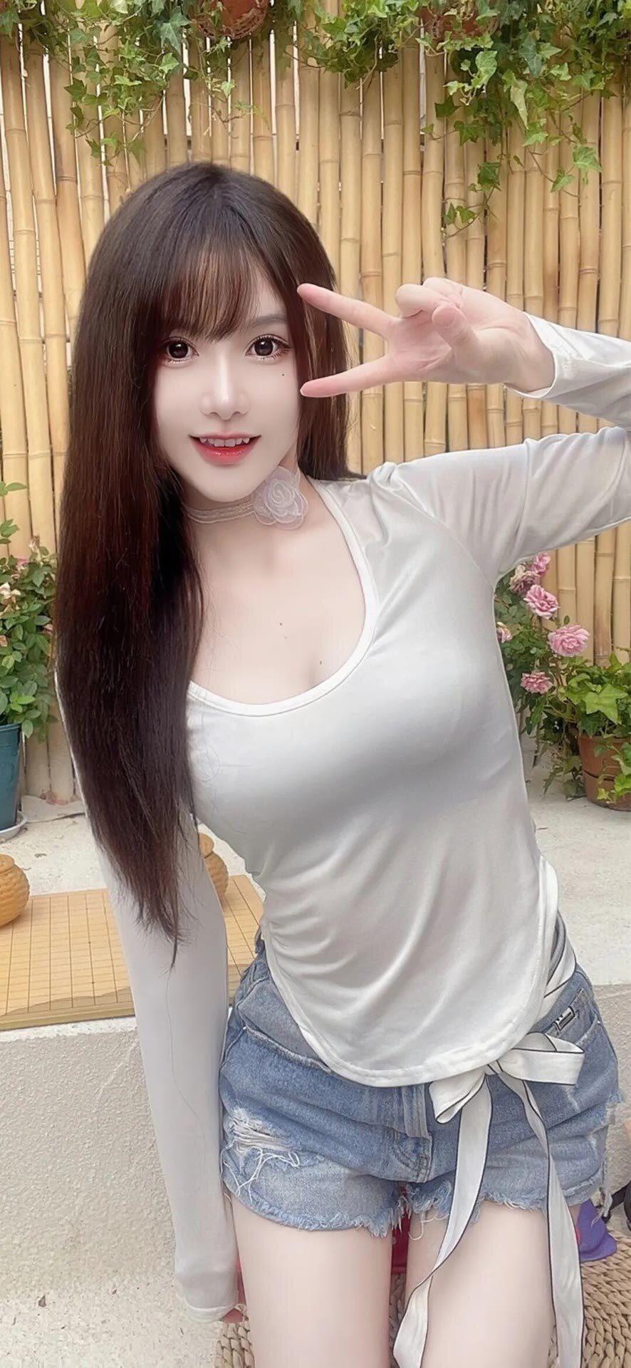 笑话：一男子48岁才结婚，媳妇45岁，婚后三个月，媳妇告诉他这个月沒来，男子一听