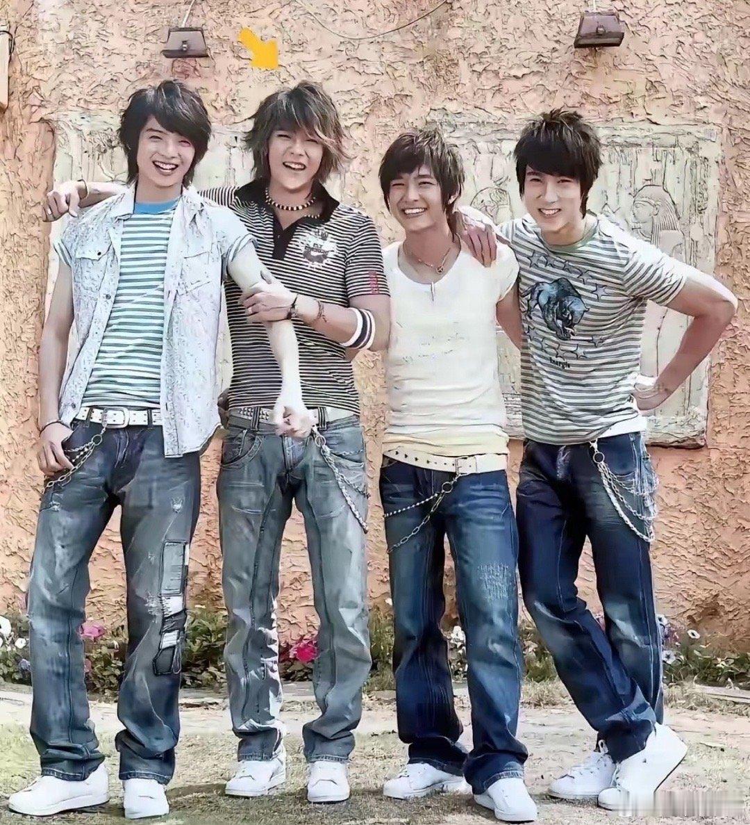 20年前的台湾顶流男团，那时候牛仔裤上面没两根铁链子都不能算潮男