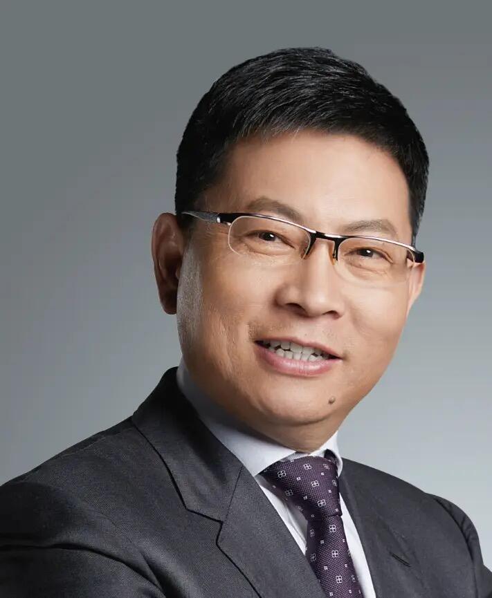 华为车系“收手”了？余承东一句话，道破背后真相最近，在“2025未来汽车先行