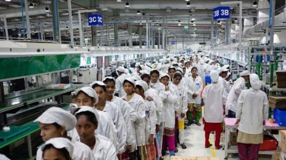 外媒：印度富士康赶走300多名中国工程师！7月2日，彭博社爆料，富士康在印度的i