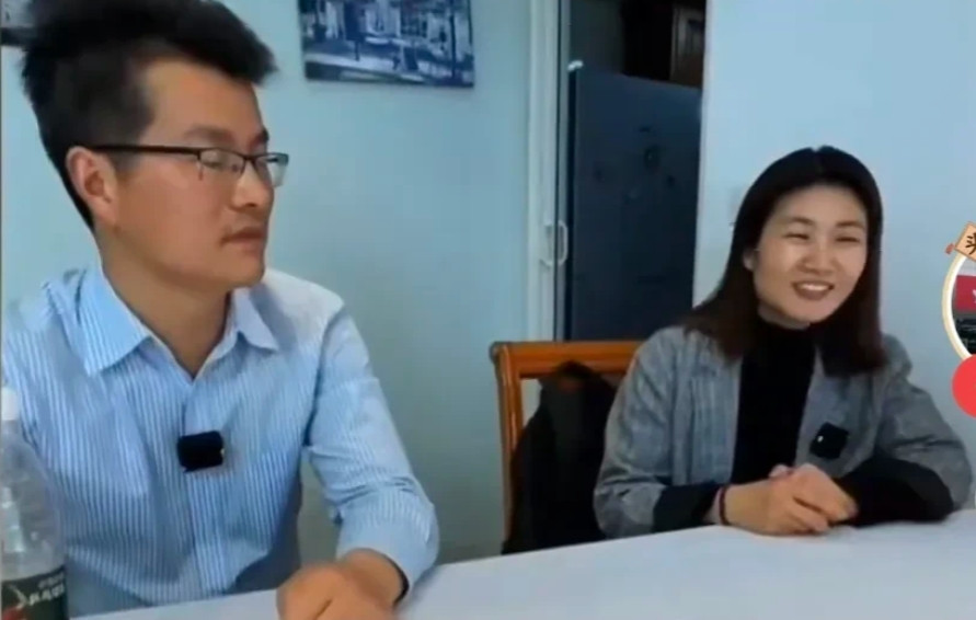 “太心急了吧，32岁的女子去和45岁男子相亲，头一回见面就提出要住一起。