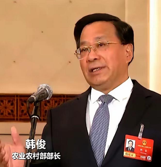 农业农村部部长喊话：中国人吃油，超标得离谱！别再拿健康开玩笑了！他说，中国人