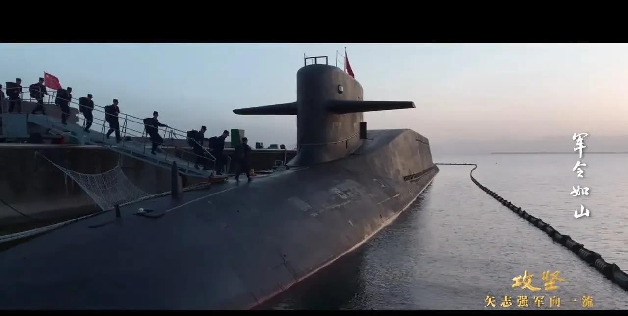 这次发布的建军节宣传片，海军094型战略核潜艇的“打码量”是最多的，虽然有些画面