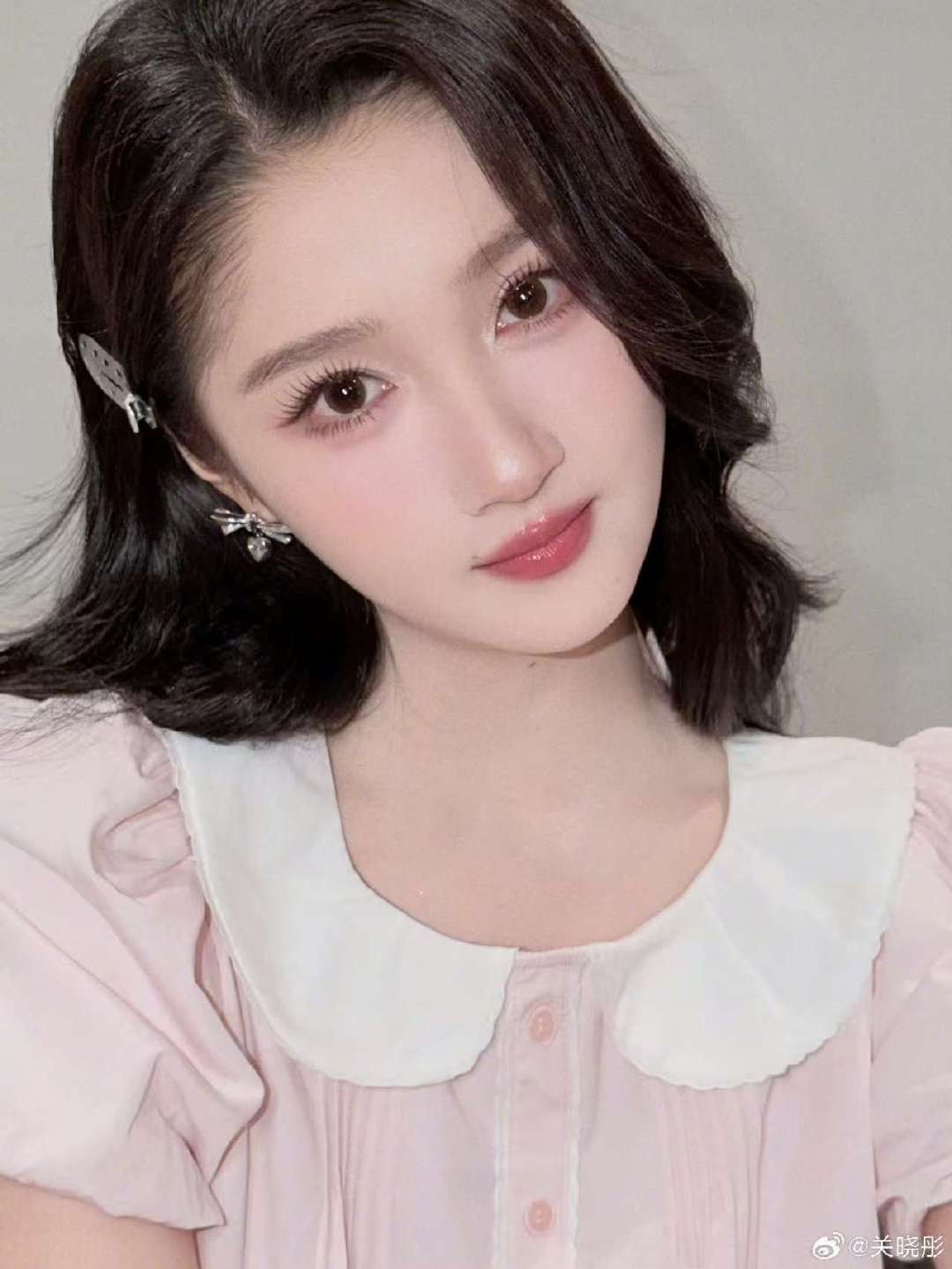 关晓彤粉色晴也关晓彤好心情的晴天关晓彤好心情的晴天好漂亮好漂亮