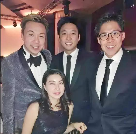 .郭晶晶最近可愁坏了，不是因为霍启刚抛下他去新疆了，也不是因为对孩子的教育发