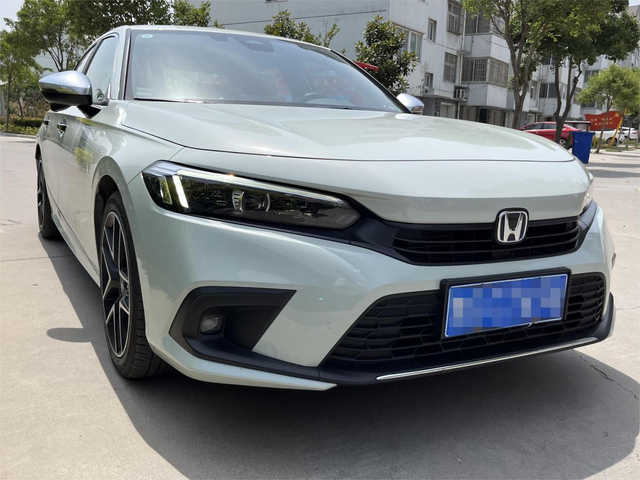 思域老车主了想来点新鲜感思域这台车开了有些时日了，整辆车子用起来还不错，没有过