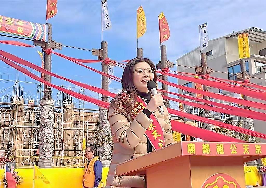 郑丽文联韩卢强势破局蓝营止内耗稳选情团结抗绿成唯一出路郑丽文、韩国瑜、