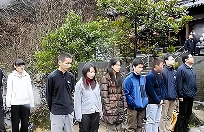 2010年，24岁民警付出生命代价救出的18名复旦高材生，没想到救的竟是一群白眼