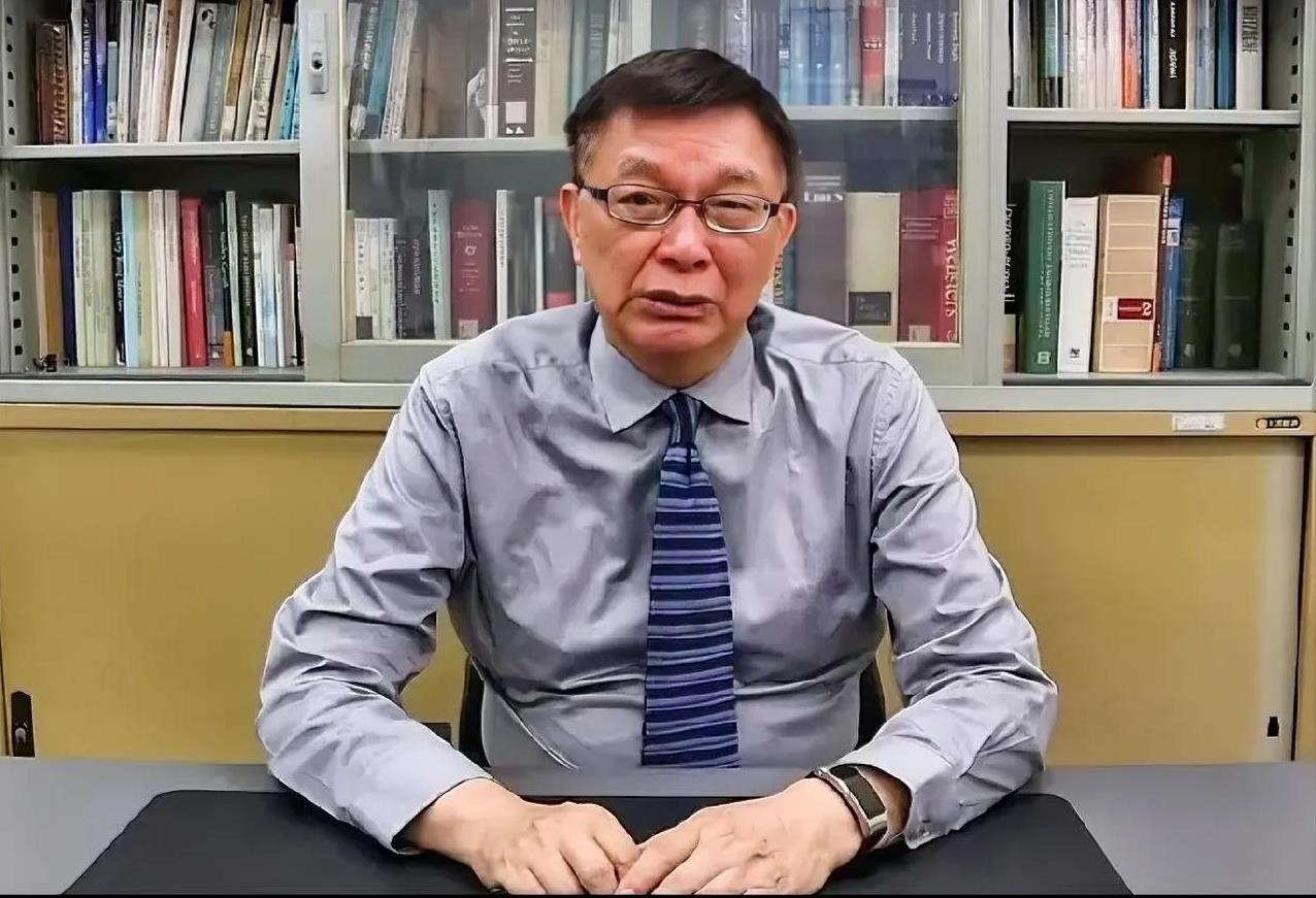 苑举正批国民党，为了那几张选票，为了自己那点儿利益，你们现在跟民进党有什么区别？