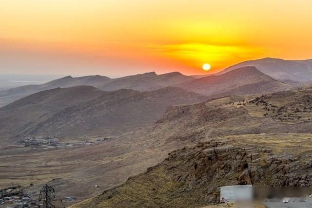 叙利亚新政府喊停火，以色列还在炸，戈兰高地谈判桌空着没人坐2026年4月17日