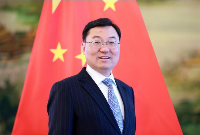 中国将邀美国嘉宾出席9.3阅兵！据塔斯社报道，当地时间17日，中国驻美大使馆发言