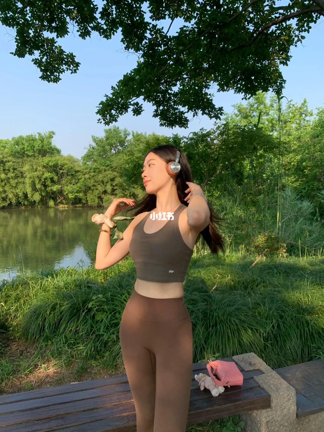 去公园吸氧🌳