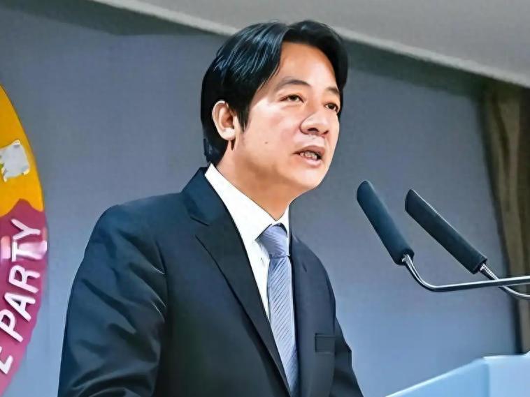 这96小时的沉默，比骂街还吓人。国台办一开口就是“废弃台独党纲”的死命令，准备飞
