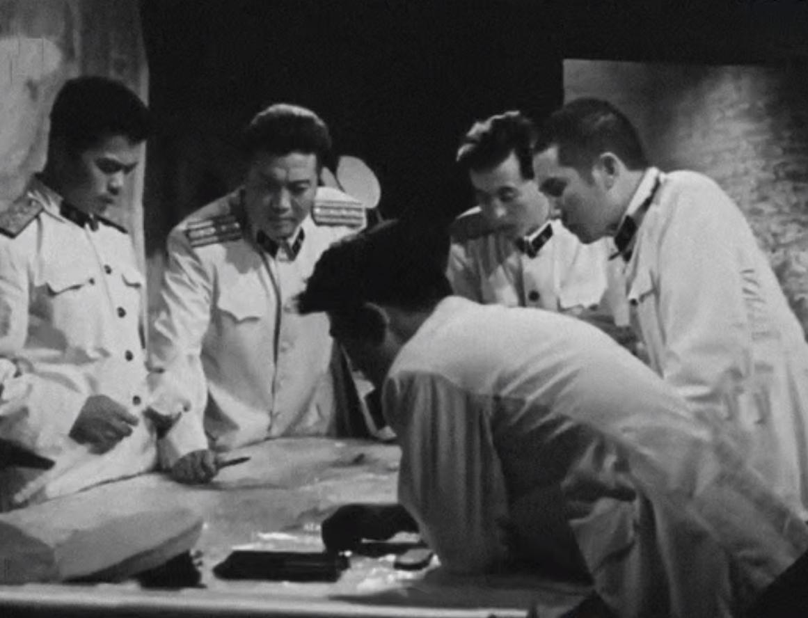 1990年，我国驻南薰礁的11名战士突然失联，在后续调查中，发现11名战士6人死