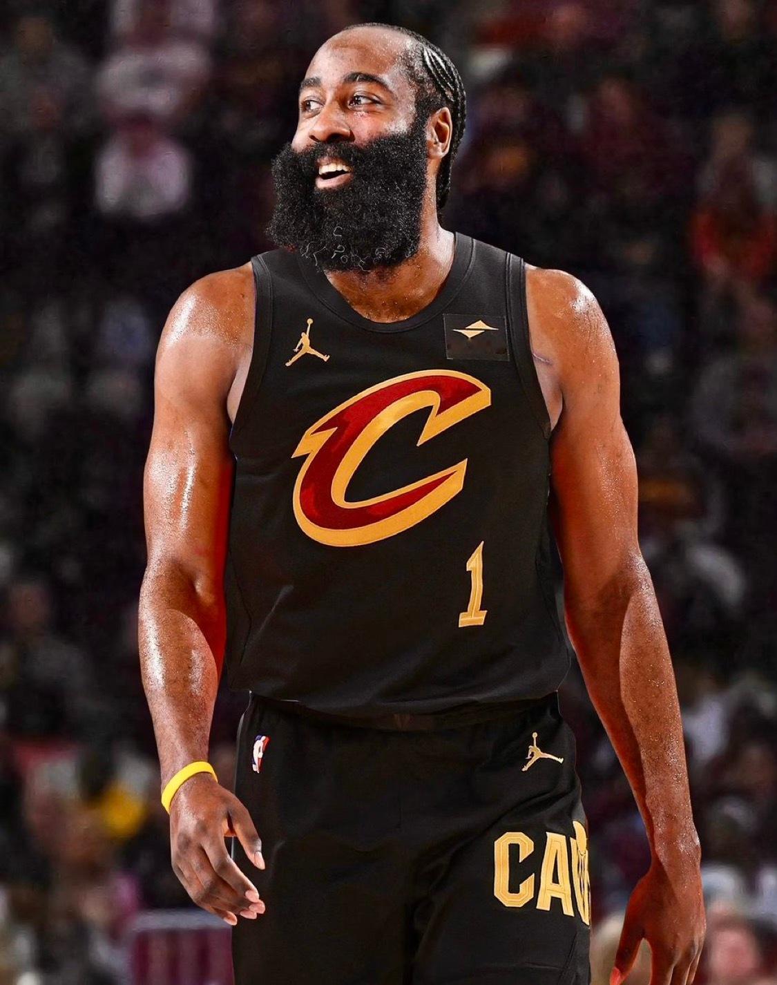 美媒：在NBA历史上，只有一位球员两次做到在加盟新球队的前5场比赛中，累计得到9