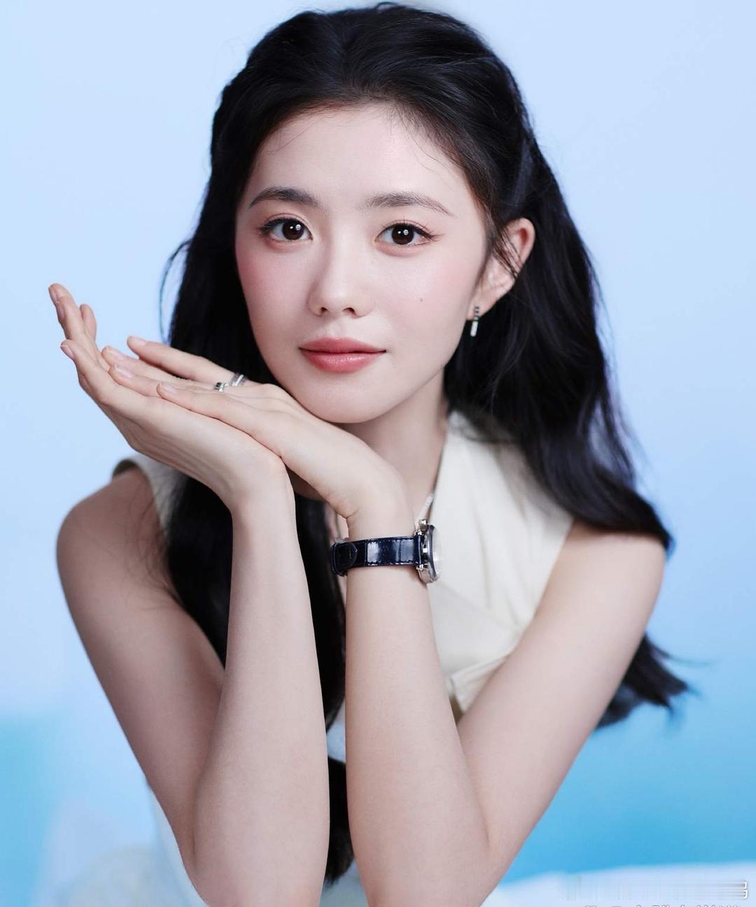 1.范丞丞知道自己的演技一直得不到网友和观众的认可，这次拿到了小巷人家2剧里的角