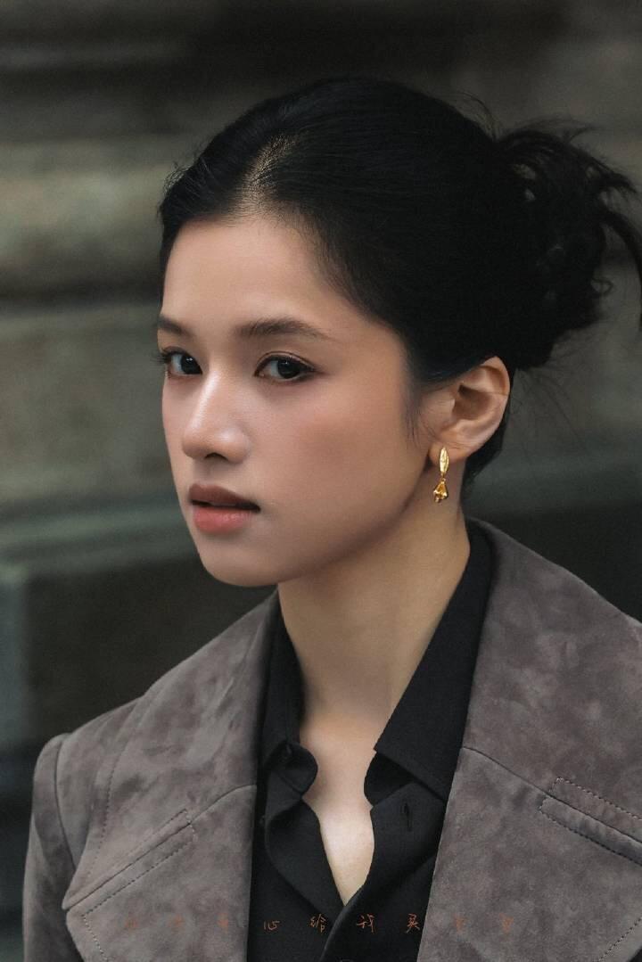 张婧仪//这真的是人类能长出来的头骨吗​​​