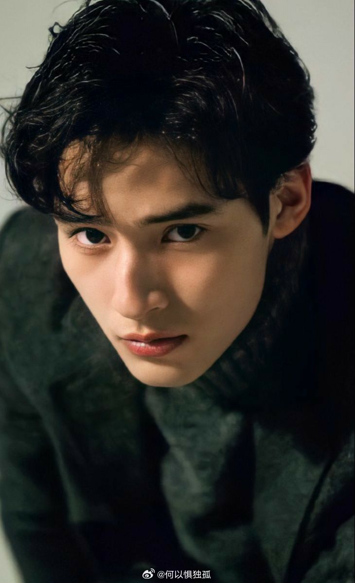 26岁日本国宝级帅哥死会，水上恒司（冈田健史）认爱三个月后宣布与圈外年上女友结婚