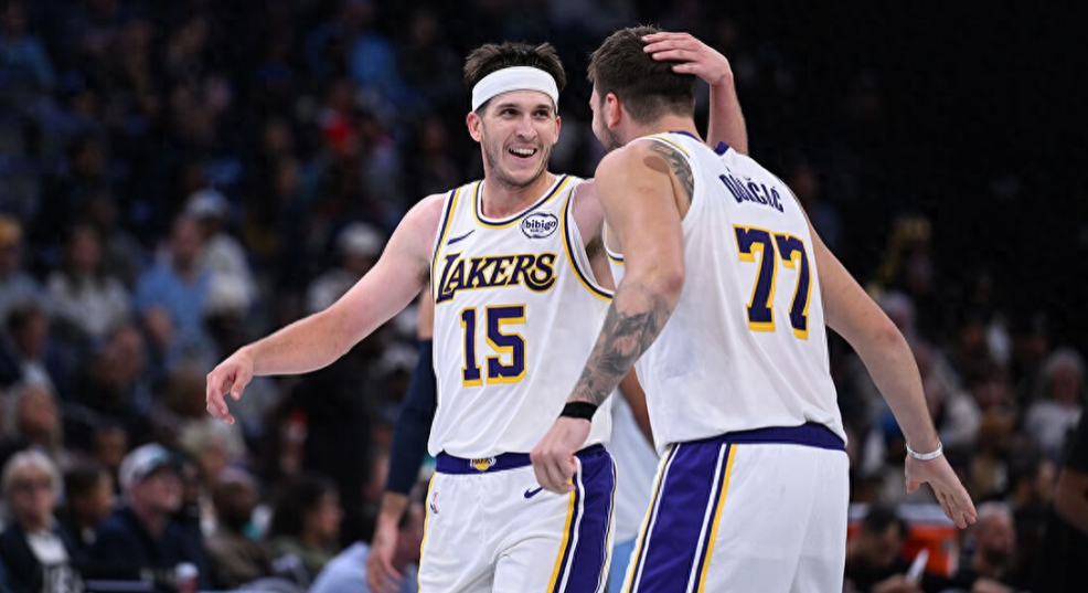 NBA杯，湖人117-112灰熊。湖人球员里夫斯赛后接受了媒体采访，并谈到了他