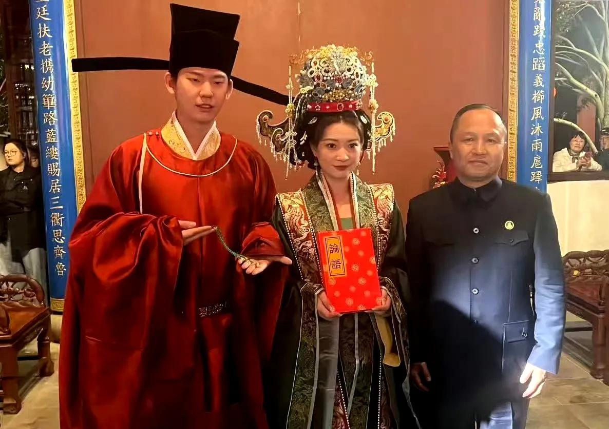 我说你礼貌吗？刘雨辰中式婚礼，马先生堂而皇之的拉起了粑粑！这几天，体育圈好事