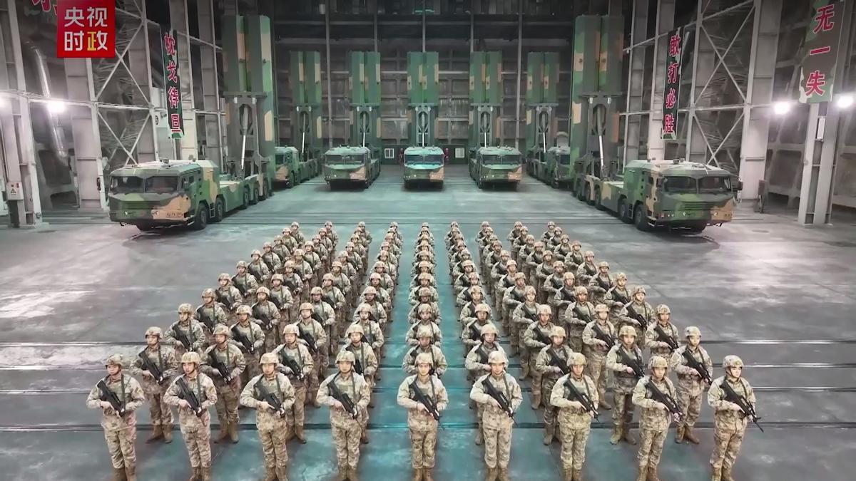 7辆东风100集体亮相！14枚“准高超”威慑力拉满，美日看懂了吗？麻烦