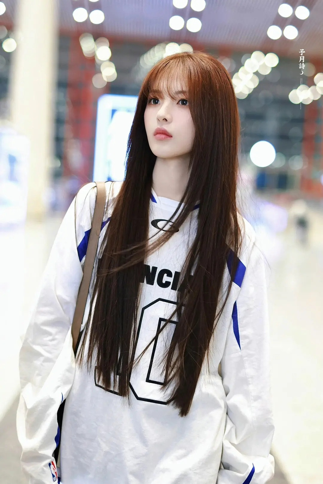 这是杨超越素颜吗？好清冷的美感