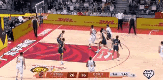 北京北汽巨星赵睿真是太不自量力了！在今天北京北汽客场挑战广东东阳光的比赛中，当时