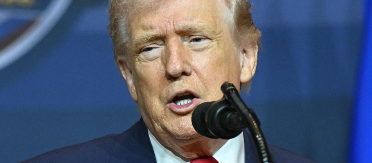 特朗普今天（北京时间3月15日）再次谈到乌克兰：“我很惊讶泽连斯基不想达成协议。