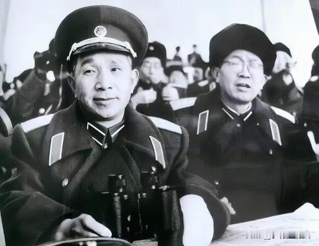 “战役指挥交粟负责”！从而确定粟裕“大将”的地位。軍事指挥分战略级别的指挥和