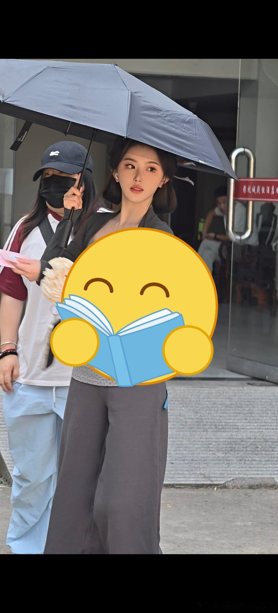 #你好同学##孔雪儿#孔雪儿出装9.14​