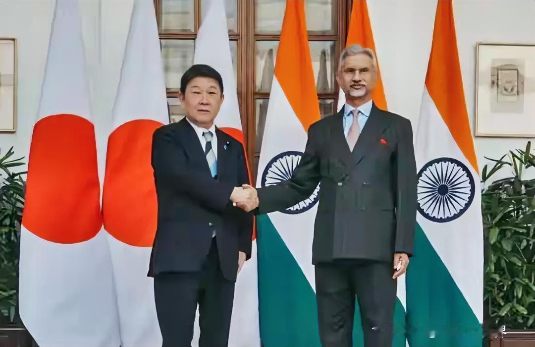 日本被稀土管制卡脖子急得团团转，印度立马跳出来拍胸脯，喊着帮日本解稀土困境是头等