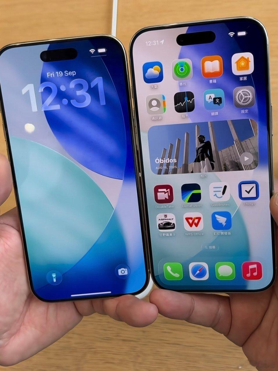 折叠屏iPhone明年亮相其实，你把两台iPhoneAir叠在一起……就是折