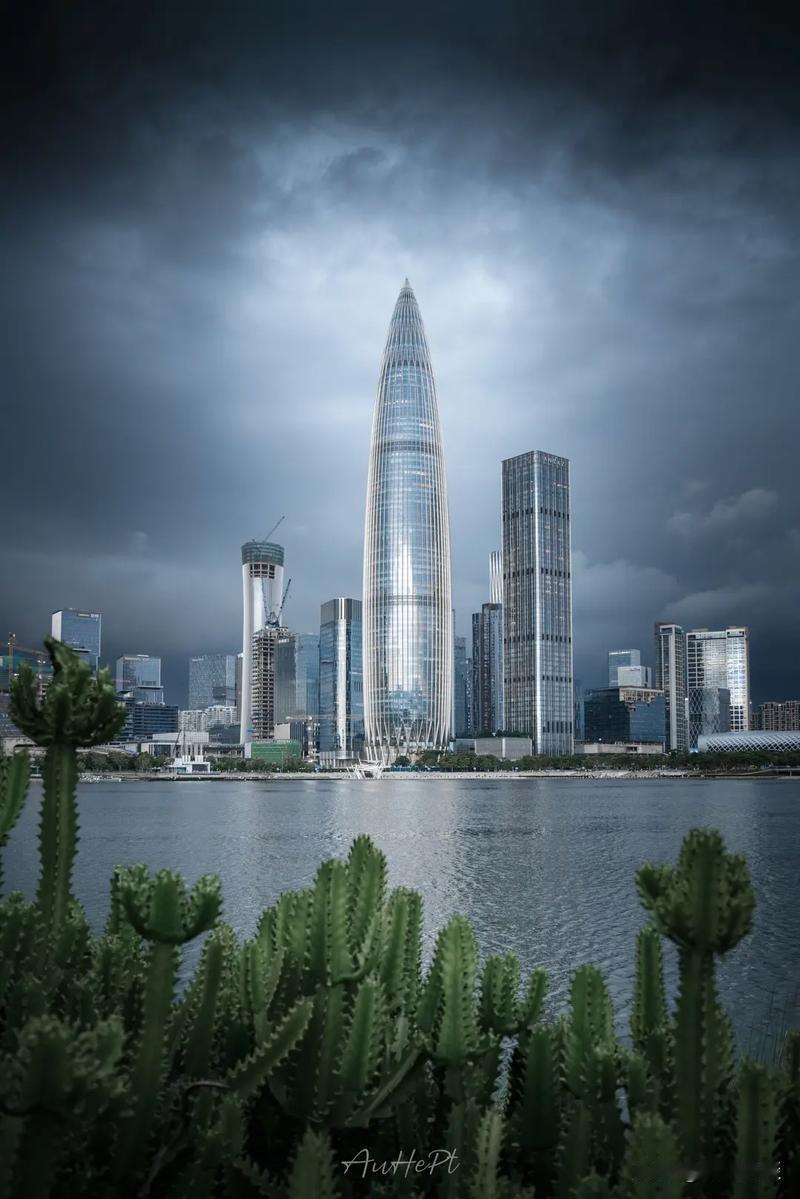 全球销量最高的十大扫地机器人：第十名：ILIFE——中国——150万台第九名