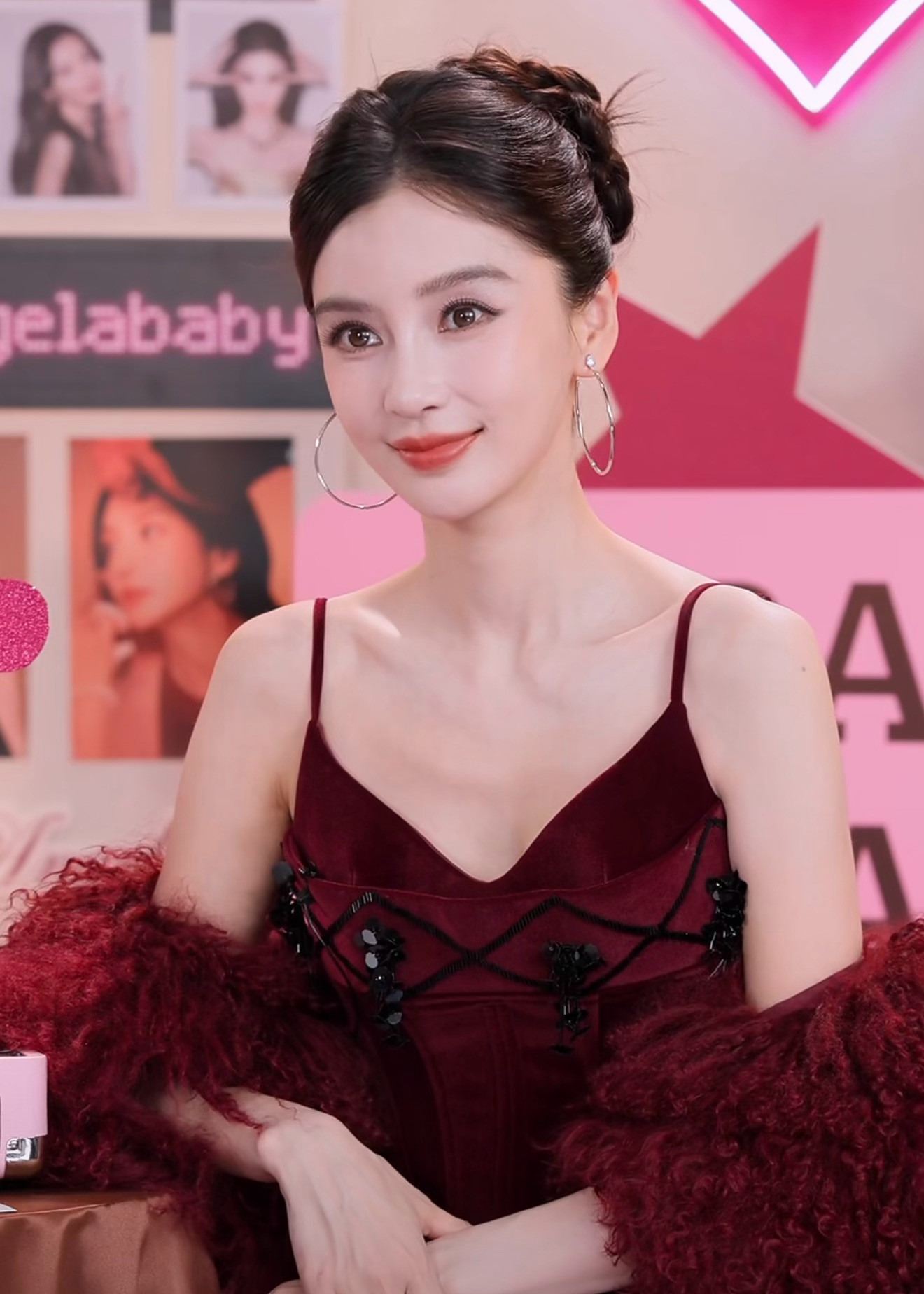 Angelababy今日份品牌直播✖️第二套LOOK好萌好明媚的天使😇ange