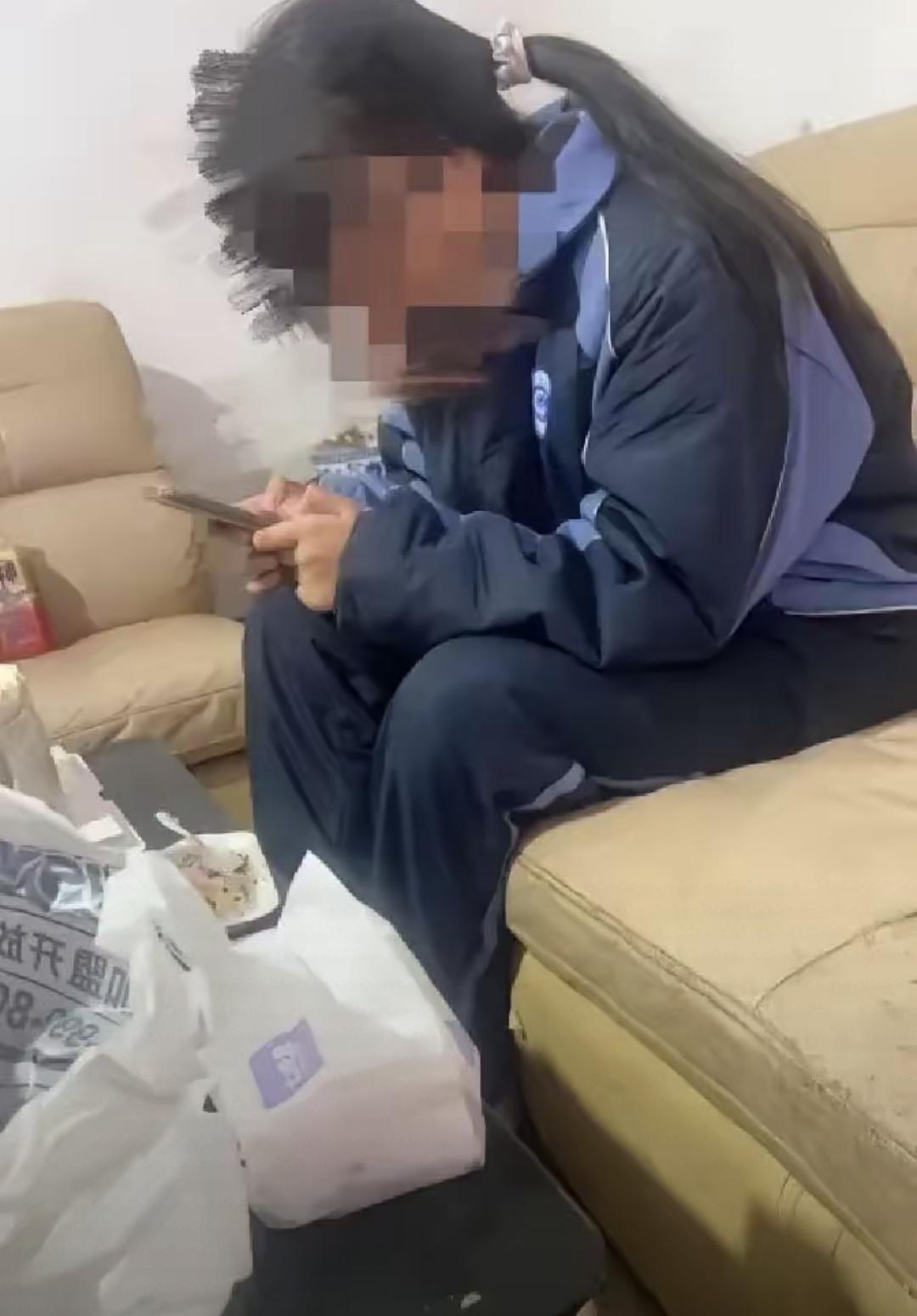 湖南湘潭的陈玥，36岁，去年底还是个普通的妈妈。六年前老公在工地没了，家里公婆也