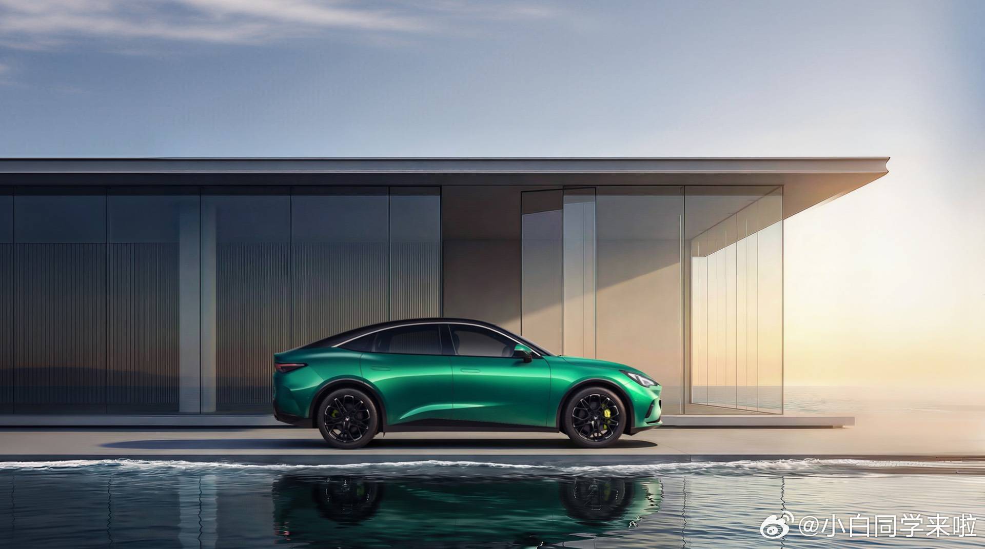 极狐阿尔法S5今天开启预售，预售价11.28万起，正式上市肯定还会调整。