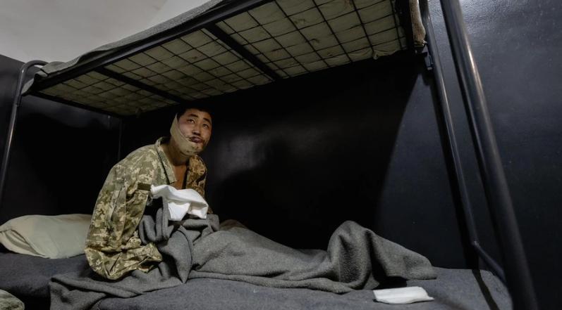 被俘的两名朝鲜士兵愿意前往韩国据《巴伦周刊》报道，早前在俄乌战场被俘的两名朝