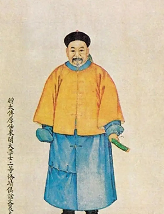 1881年，69岁左宗棠从新疆班师回朝，专门绕道去乔致庸家。乔家全家出动迎接，左