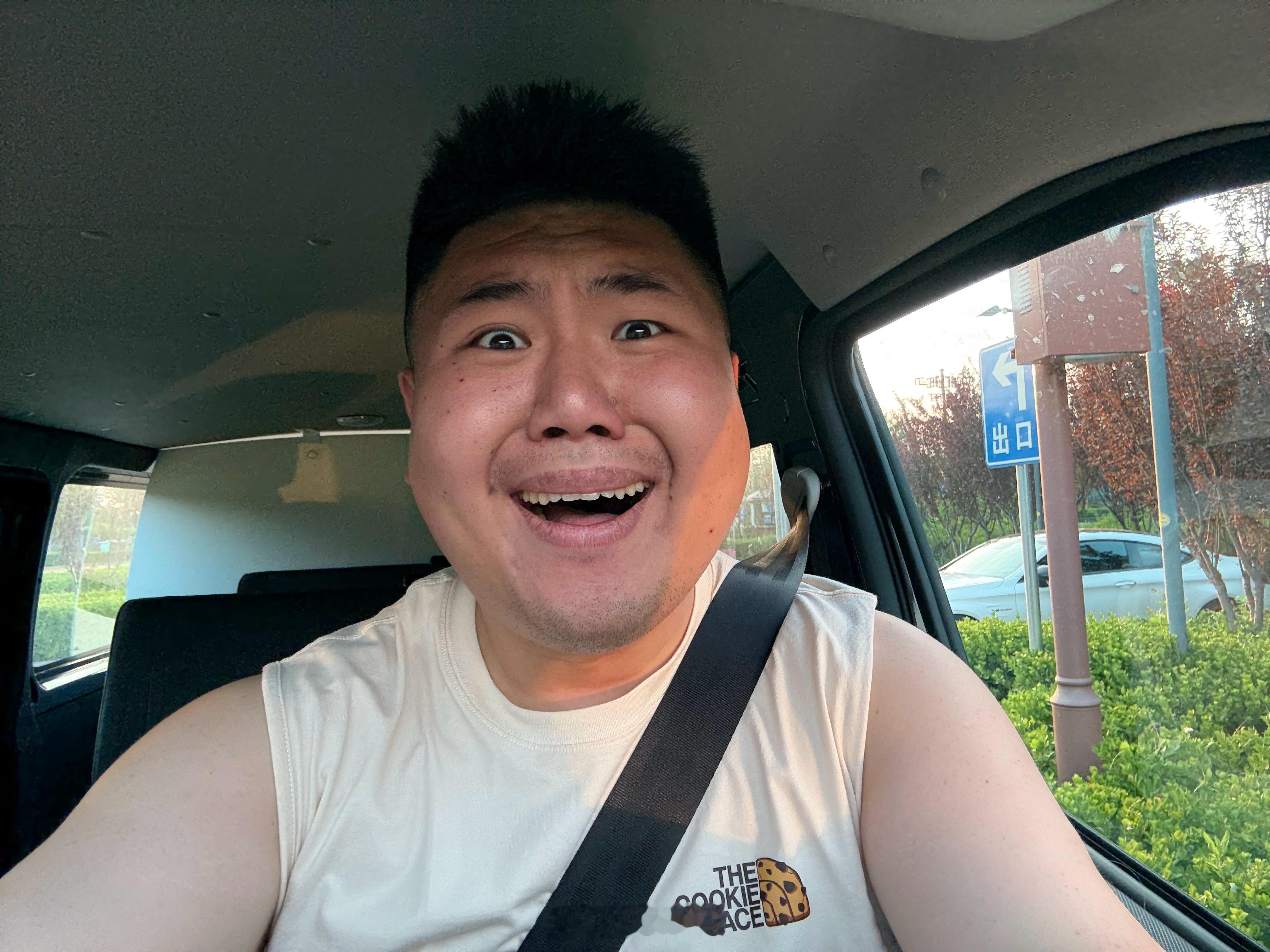 货拉拉司机给大家问好！早啊兄弟们​​​