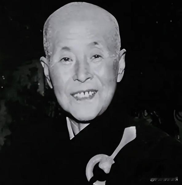 1995年，安徽85岁的女尼仁义师太临终前告诉他的徒弟：“我死后不烧，将我放入大