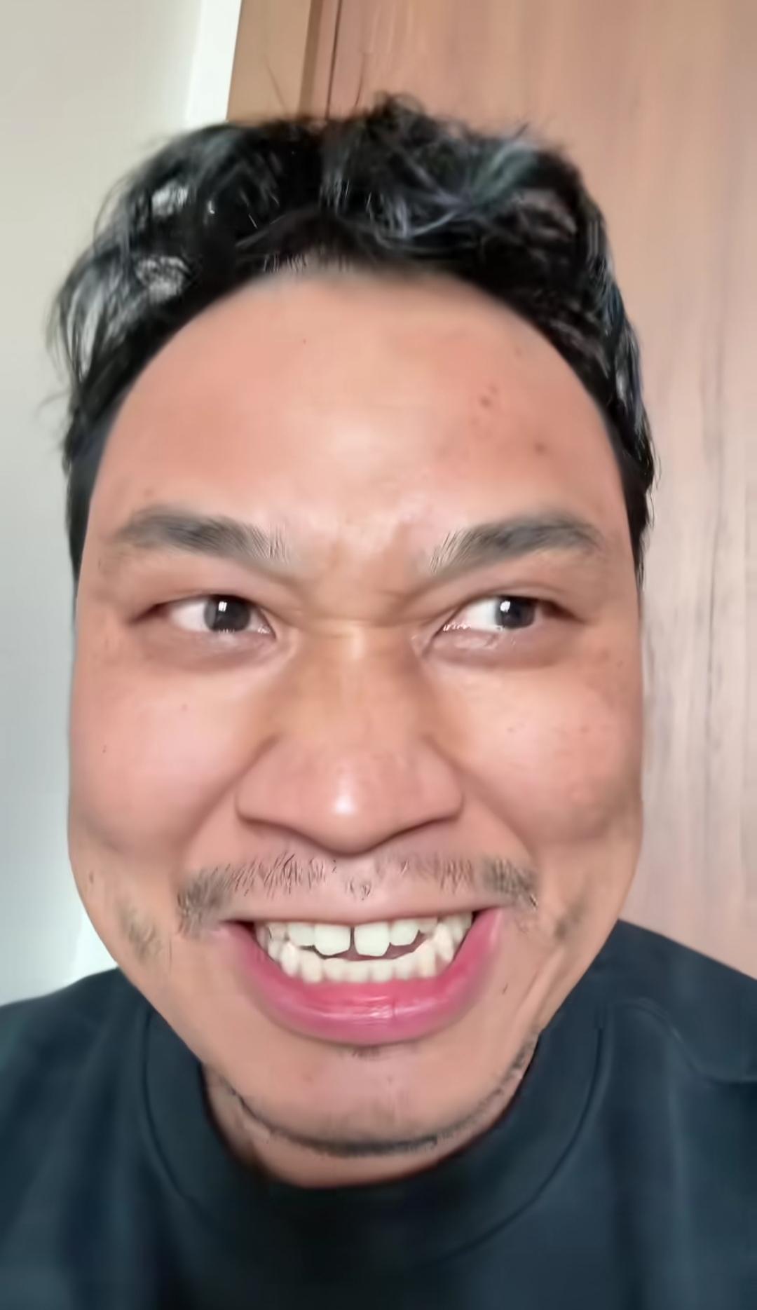 大曾子今天早上翻红了，事情是这样的，大曾子给自己定了个死规矩，账户里那30万