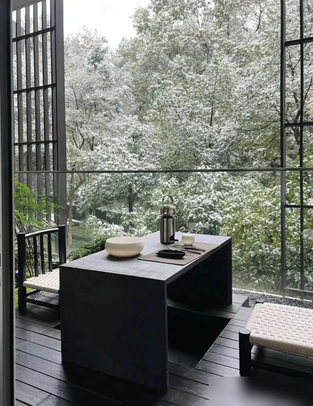 谁不想推开家门就撞进江南的温柔里啊！浙江杭州29岁的@王小豆沙，把400㎡的家装