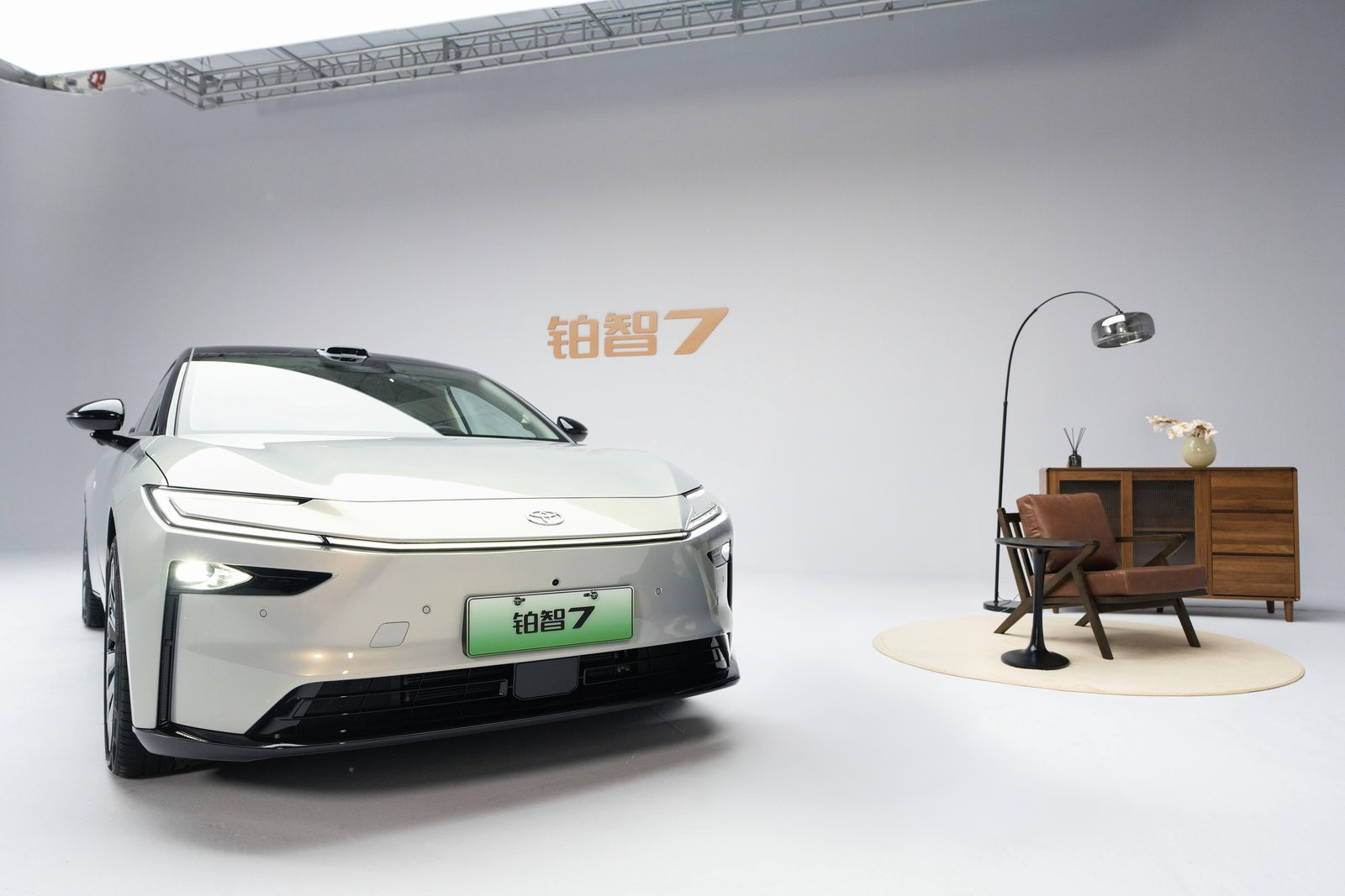 刷到广汽丰田第1000万台量产车下线，本来以为这第1000万辆台会是凯美瑞、汉