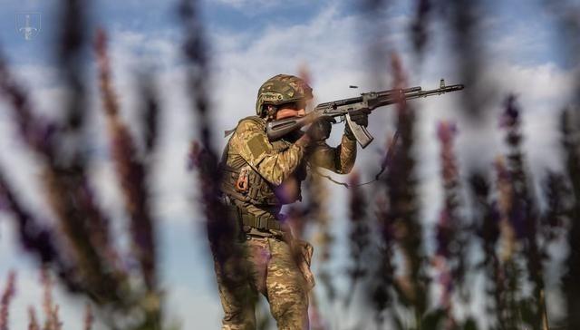 普京这次不怕北约开战了，俄传来最新情报：英国已经阵亡1000多人俄乌冲突打到现