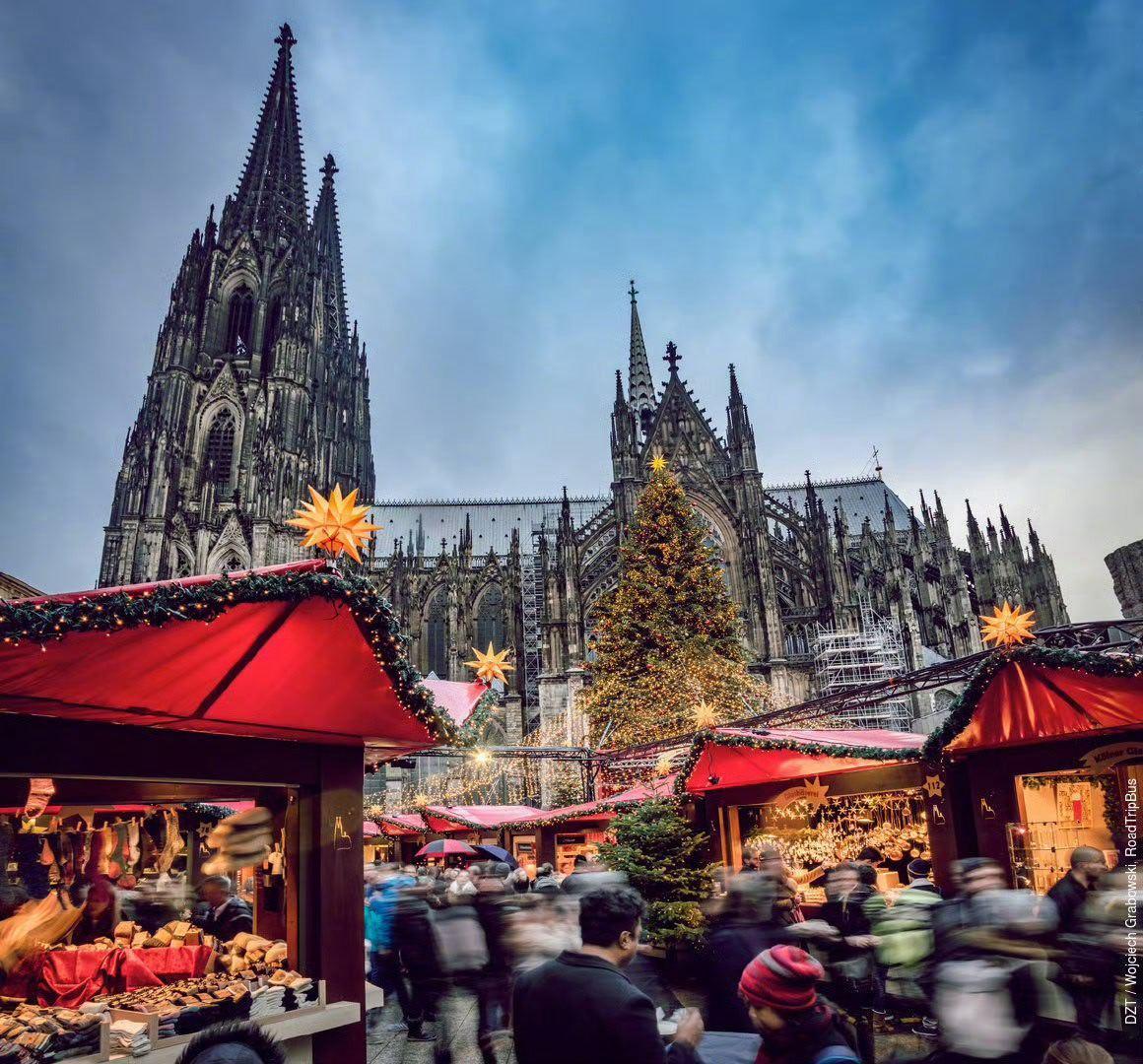 【这里是德国】12月，是属于圣诞的。德国的圣诞季无疑是冬天里最浪漫的时刻，每年一