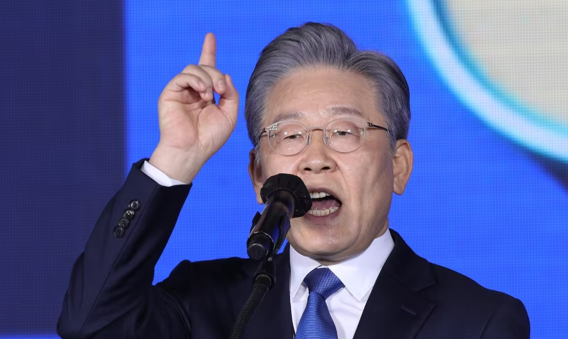 外星人入侵才管台海？李在明太极外交玩转中美夹缝，韩国三明治生存术曝光！